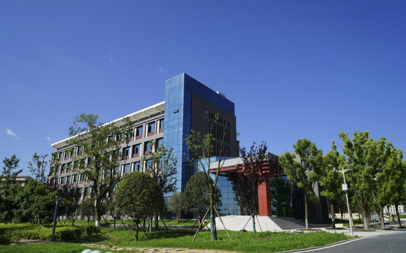贵州中医药大学时珍学院